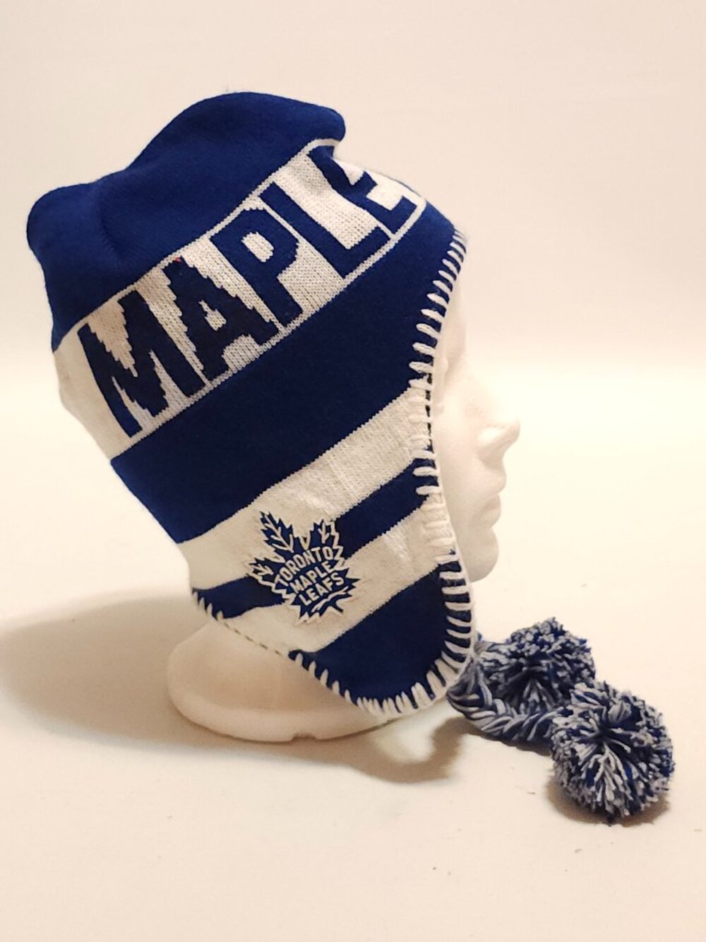 Toronto Maple Leafs Peruvian-style/trooper winter knit hat with ear flaps
